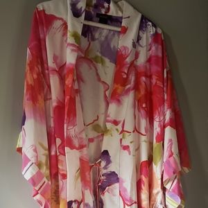 Beautiful Natori Robe NEW
